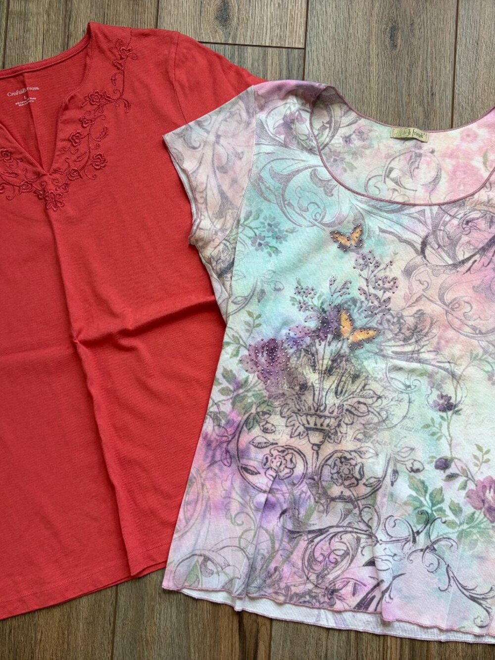 Ladies Bundle of 2 size large short sleeve shirts floral coral solid